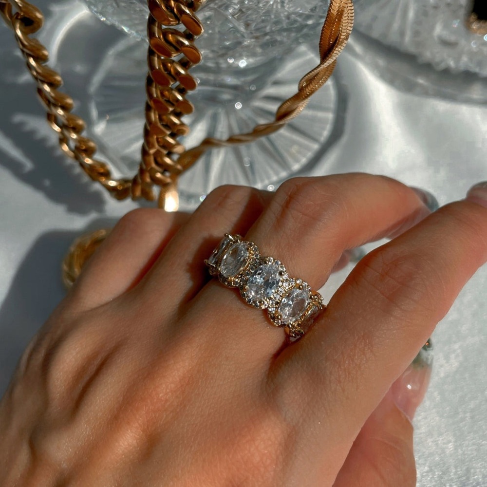 HEYMAEVE Heiress Statement Eternity Band Ring 18K Gold Plated Tarnish Resistant